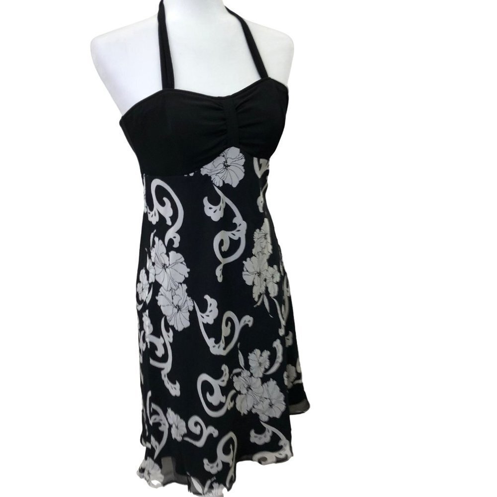 WHITE HOUSE BLACK MARKET HALTER DRESS‎ SIZE 0